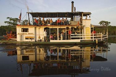 Caddo Lake sightseeing in paddle-wheel boat